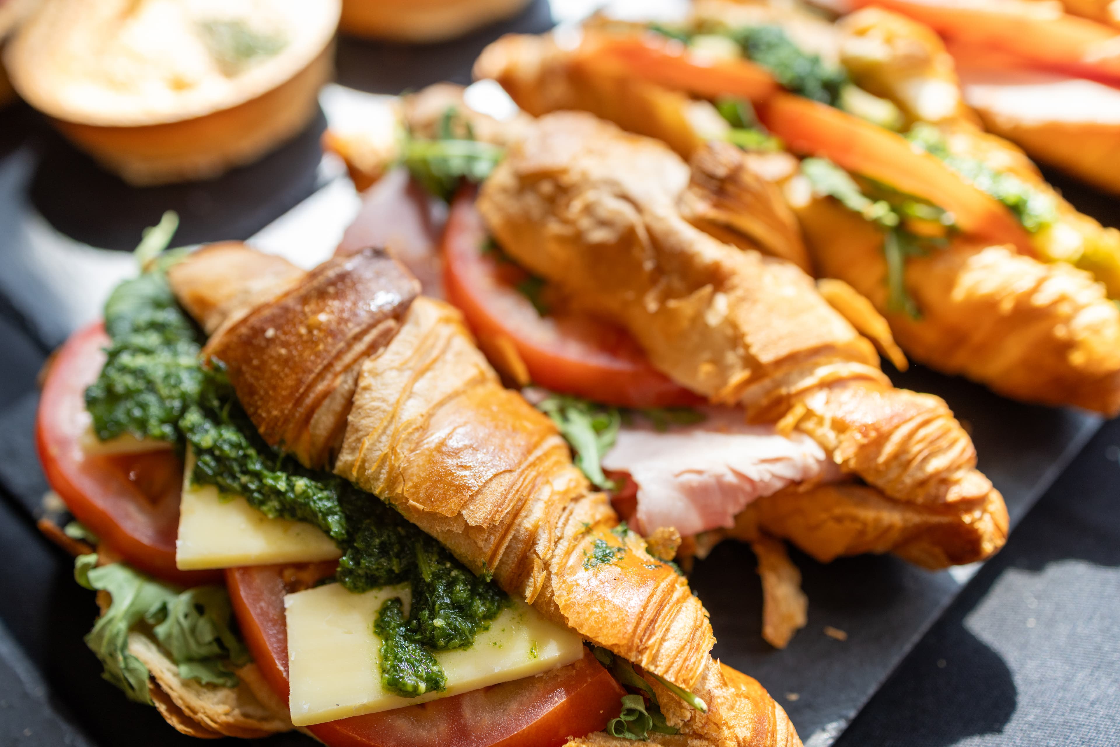 Hire a room for your presentations: Corporate and commercial