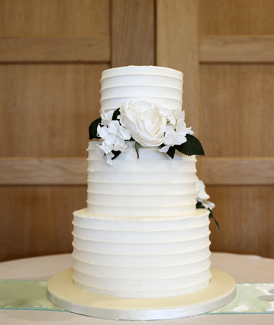 Hobbit house: Hire with catering and facilities