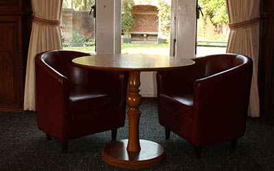 The Warren Hayes table The Warren Hayes table