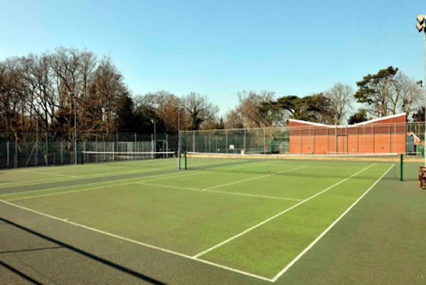 Tennis in Bromley at The Warren Tennis in Bromley at The Warren